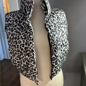 Love Tree Black and White Leopard Puffer Vest